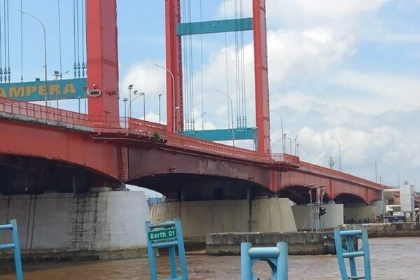 Kondisi Jembatan Ampera yang Sempat Tersulut Api Saat Ledakan Jukung di Sungai Musi