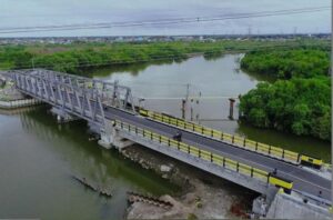 Jembatan Titi Panjang