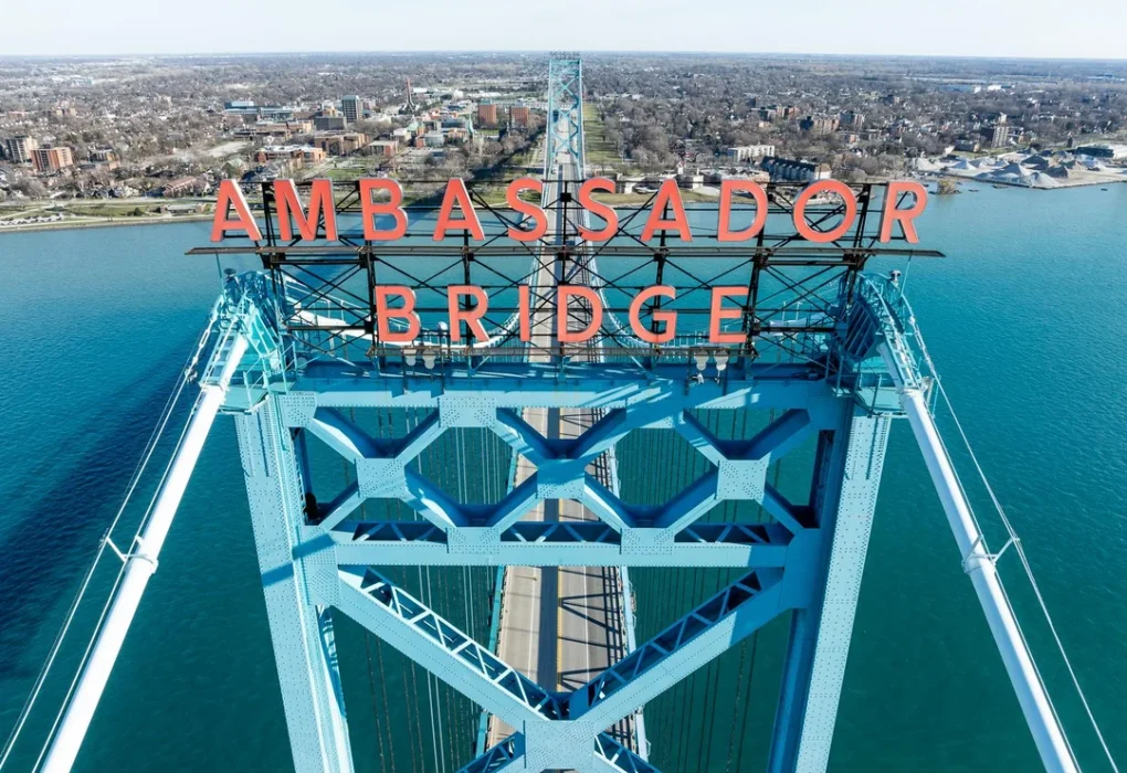 Ambassador Bridge (Detroit, Michigan/Windsor, Kanada)